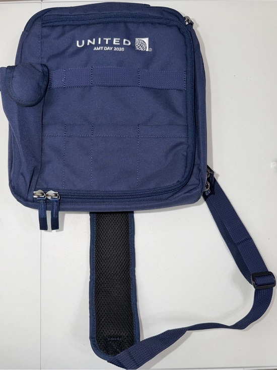 United Airlines AMT Day 2020 Blue Sling Backpack Crossbody Tech Organizer Bag